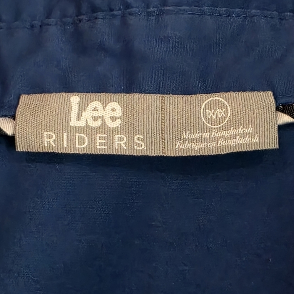 LEE RIDERS Women's Woven 3/4 Sleeve Button-Down Shirt Size 1x - Picture 2 of 3